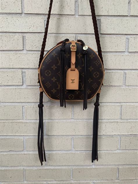 small louis vuitton purse price|louis vuitton small round purse.